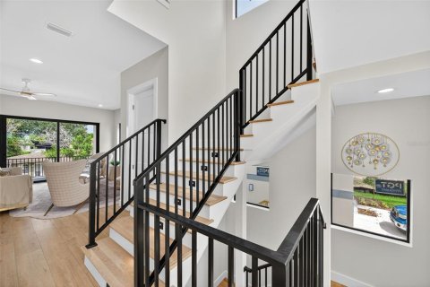 Villa ou maison à vendre à Saint Petersburg, Floride: 4 chambres, 271.83 m2 № 1911346 - photo 6