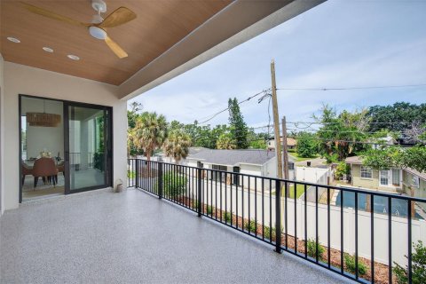 Villa ou maison à vendre à Saint Petersburg, Floride: 4 chambres, 271.83 m2 № 1911346 - photo 22