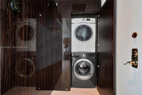 Снять в аренду кондоминиум в Майами, Флорида 4 спальни, 182.09м2, № 2083954 - фото 22