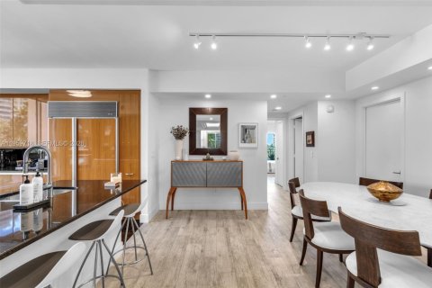 Купить кондоминиум в Ки-Бискейн, Флорида 3 спальни, 201.97м2, № 2025229 - фото 8