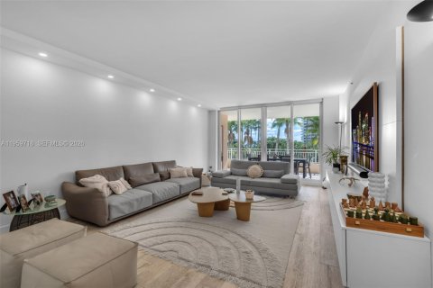 Купить кондоминиум в Ки-Бискейн, Флорида 3 спальни, 201.97м2, № 2025229 - фото 3