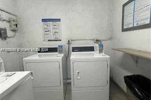 Appartement à louer à Doral, Floride: 1 chambre, 75.25 m2 № 1945658 - photo 18