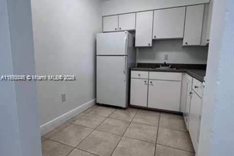 Appartement à louer à Doral, Floride: 1 chambre, 75.25 m2 № 1945658 - photo 11