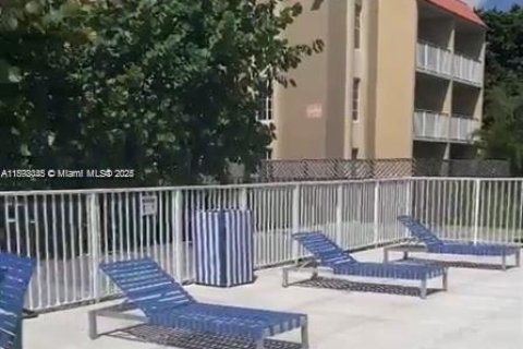 Appartement à louer à Doral, Floride: 1 chambre, 75.25 m2 № 1945658 - photo 7
