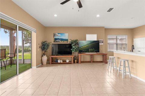 Casa en venta en Clermont, Florida, 3 dormitorios, 182.18 m2 № 2342062 - foto 9