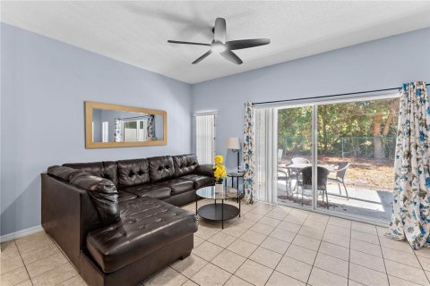 Townhouse in Kissimmee, Florida 3 bedrooms, 119.94 sq.m. № 1560748 - photo 9