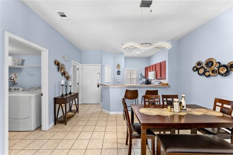 Townhouse in Kissimmee, Florida 3 bedrooms, 119.94 sq.m. № 1560748 - photo 5