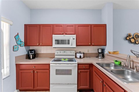 Townhouse in Kissimmee, Florida 3 bedrooms, 119.94 sq.m. № 1560748 - photo 11