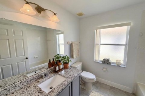 House in Kissimmee, Florida 4 bedrooms, 218.41 sq.m. № 2289867 - photo 18
