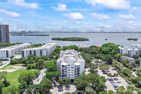 Condominio en venta en Miami, Florida, 1 dormitorio, 71.53 m2 № 1834277 - foto 1