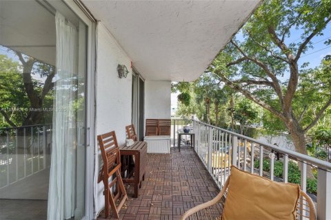Condominio en venta en Miami, Florida, 1 dormitorio, 71.53 m2 № 1834277 - foto 3
