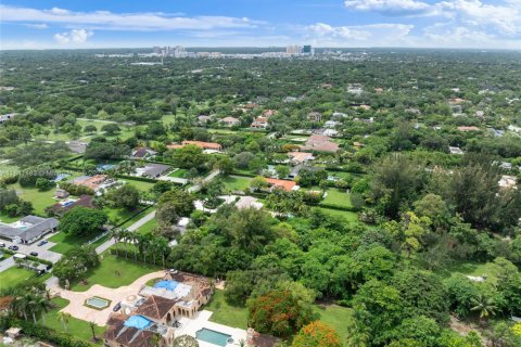 Villa ou maison à vendre à Miami, Floride: 4 chambres, 342.34 m2 № 1834446 - photo 26