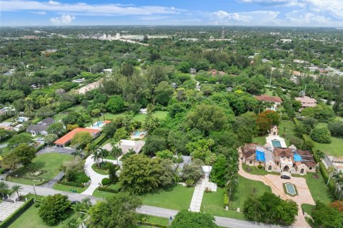 Villa ou maison à vendre à Miami, Floride: 4 chambres, 342.34 m2 № 1834446 - photo 25