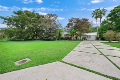 Villa ou maison à vendre à Miami, Floride: 4 chambres, 342.34 m2 № 1834446 - photo 23