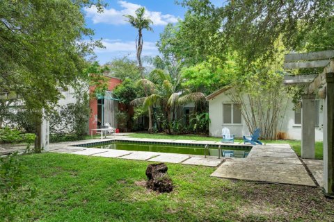 Villa ou maison à vendre à Miami, Floride: 4 chambres, 342.34 m2 № 1834446 - photo 24