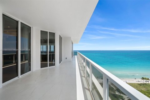 Condominio en venta en Bal Harbour, Florida, 4 dormitorios, 354.89 m2 № 1864651 - foto 27