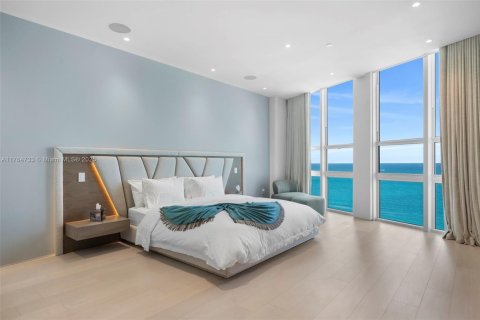 Condominio en venta en Bal Harbour, Florida, 4 dormitorios, 354.89 m2 № 1864651 - foto 10