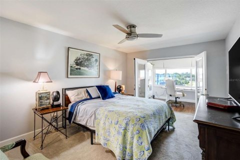 Condominio en venta en Belleair Bluffs, Florida, 2 dormitorios, 133.78 m2 № 1742587 - foto 12