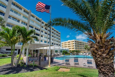 Condominio en venta en Belleair Bluffs, Florida, 2 dormitorios, 133.78 m2 № 1742587 - foto 18