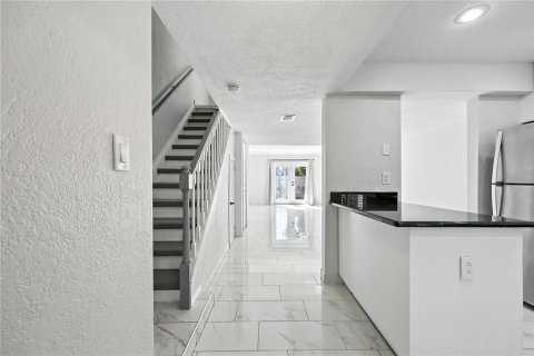 Adosado en alquiler en Orlando, Florida, 2 dormitorios, 115.2 m2 № 1917692 - foto 5