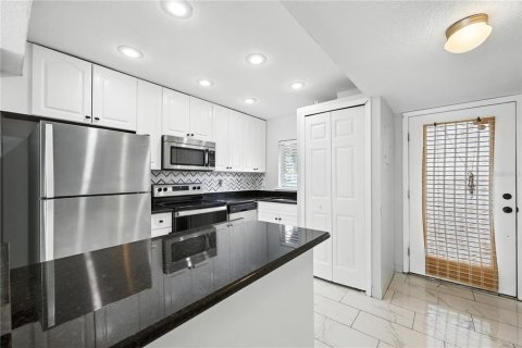 Adosado en alquiler en Orlando, Florida, 2 dormitorios, 115.2 m2 № 1917692 - foto 7