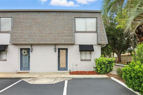 Adosado en alquiler en Orlando, Florida, 2 dormitorios, 115.2 m2 № 1917692 - foto 1
