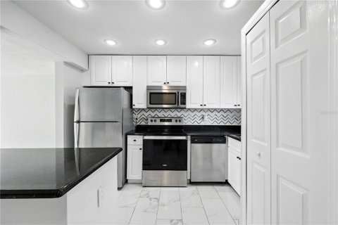 Adosado en alquiler en Orlando, Florida, 2 dormitorios, 115.2 m2 № 1917692 - foto 6
