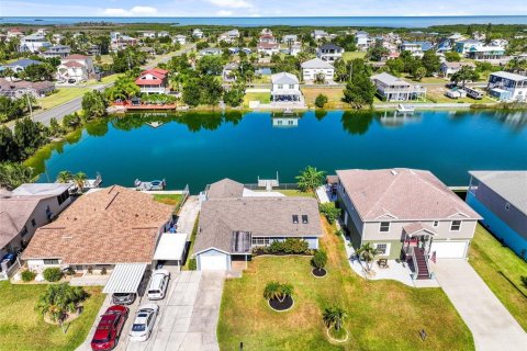 Villa ou maison à vendre à Hernando Beach, Floride: 2 chambres, 137.12 m2 № 2149832 - photo 16