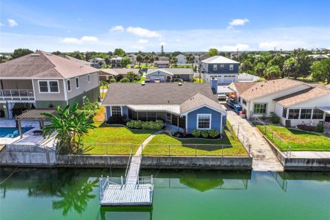 Villa ou maison à Hernando Beach, Floride 2 chambres, 137.12 m2 № 2149832