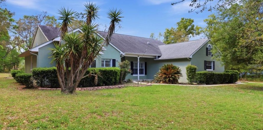 Casa en Beverly Hills, Florida 4 dormitorios, 194.44 m2 № 2102430
