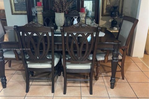 House in Tamarac, Florida 2 bedrooms, 134.62 sq.m. № 1700367 - photo 16
