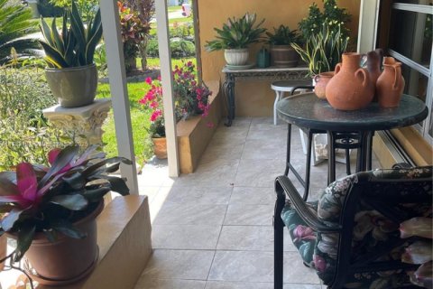 House in Tamarac, Florida 2 bedrooms, 134.62 sq.m. № 1700367 - photo 8