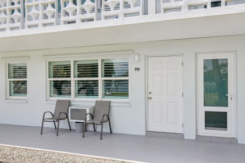 Condo in Fort Lauderdale, Florida, 2 bedrooms  № 2087614 - photo 5