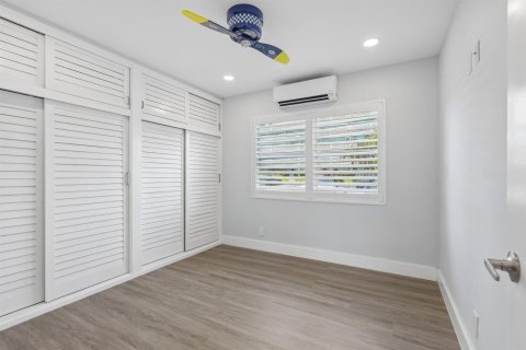 Condo in Fort Lauderdale, Florida, 2 bedrooms  № 2087614 - photo 22