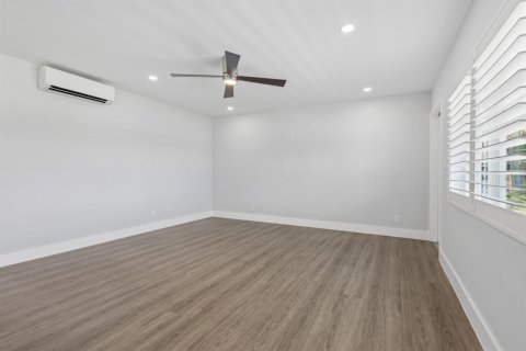 Condo in Fort Lauderdale, Florida, 2 bedrooms  № 2087614 - photo 15