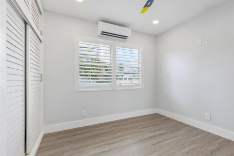 Condo in Fort Lauderdale, Florida, 2 bedrooms  № 2087614 - photo 24