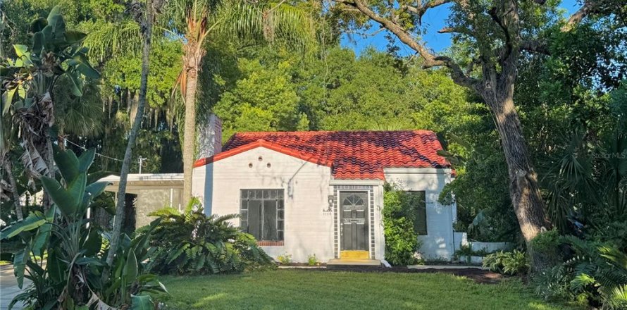 House in Orlando, Florida 3 bedrooms, 169.18 sq.m. № 1893780