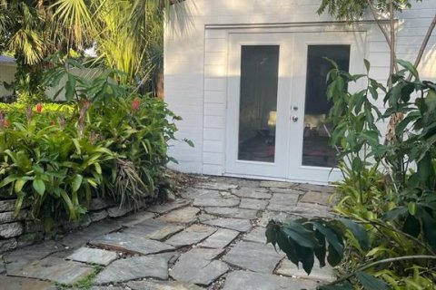 House in Orlando, Florida 3 bedrooms, 169.18 sq.m. № 1893780 - photo 2