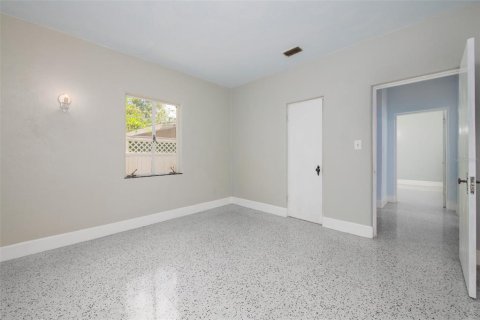 House in Orlando, Florida 3 bedrooms, 169.18 sq.m. № 1893780 - photo 28