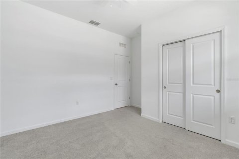 House in Kissimmee, Florida 4 bedrooms, 189.71 sq.m. № 1536396 - photo 13