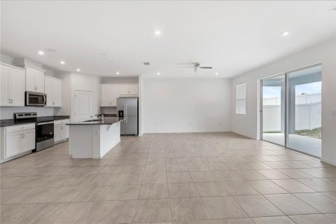 House in Kissimmee, Florida 4 bedrooms, 189.71 sq.m. № 1536396 - photo 9