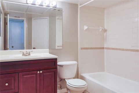 Condo in Altamonte Springs, Florida, 1 bedroom  № 1885358 - photo 9