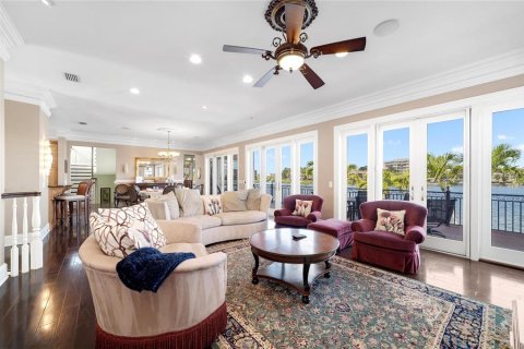 Villa ou maison à vendre à Sarasota, Floride: 5 chambres, 397.81 m2 № 2230157 - photo 17