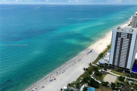 Condo à Hallandale Beach, Floride, 1 chambre  № 2264637