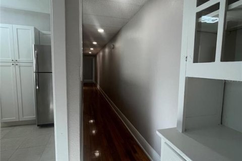 Apartment in Tampa, Florida 2 bedrooms, 91.23 sq.m. № 1800072 - photo 9