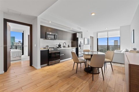 Снять в аренду кондоминиум в Майами, Флорида 3 спальни, 105.44м2, № 2040364 - фото 5