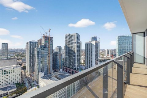 Снять в аренду кондоминиум в Майами, Флорида 3 спальни, 105.44м2, № 2040364 - фото 30