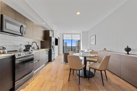 Снять в аренду кондоминиум в Майами, Флорида 3 спальни, 105.44м2, № 2040364 - фото 6