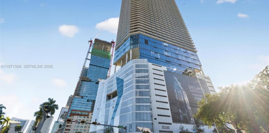 Кондоминиум с 3 спальнями в Майами, Флорида № 2040364