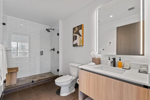 Снять в аренду кондоминиум в Майами, Флорида 3 спальни, 105.44м2, № 2040364 - фото 23